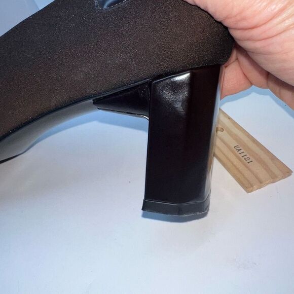 Stuart Weitzman Pumps Brown Fabric,  Block Heel, Women’s Sz 8AA - Picture 12 of 12